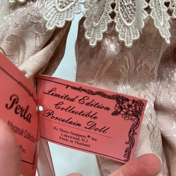 Porcelain Doll, Perla - Picture 3 of 8